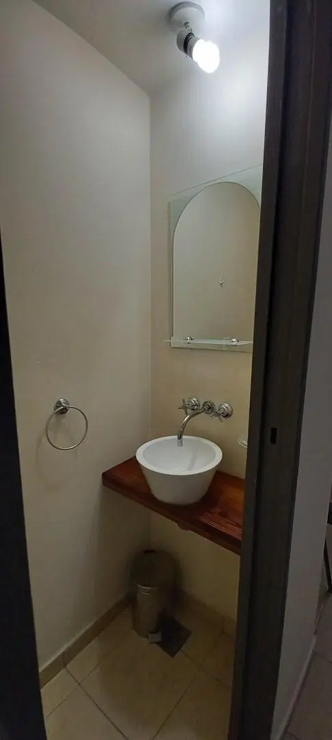 Departamento Amueblado en alquiler de 2 ambientes con cochera y patio en Quilmes Oeste Centro 2