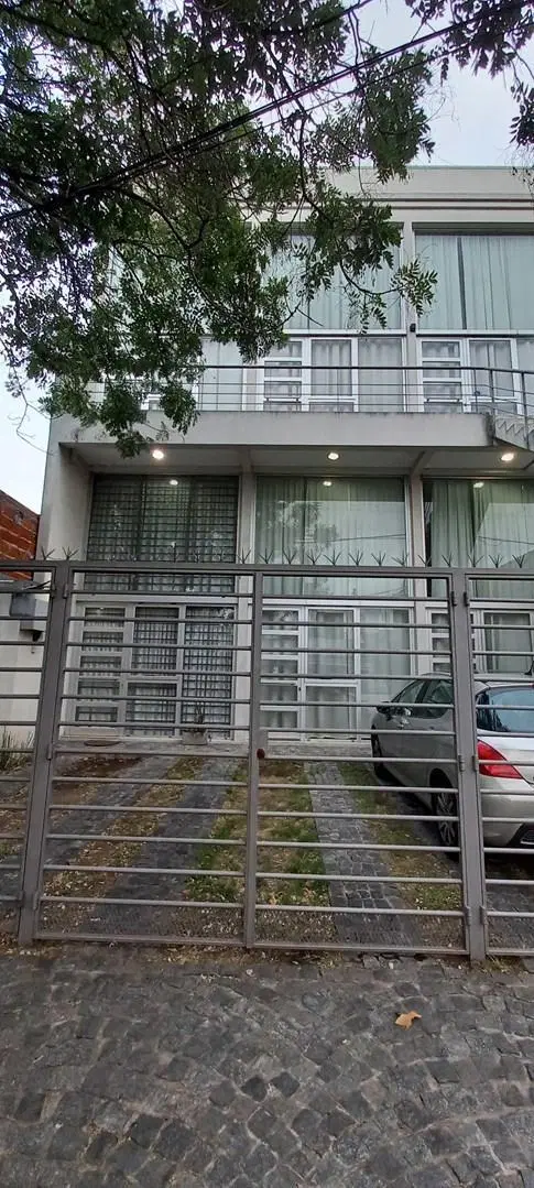 Departamento Amueblado en alquiler de 2 ambientes con cochera y patio en Quilmes Oeste Centro 3