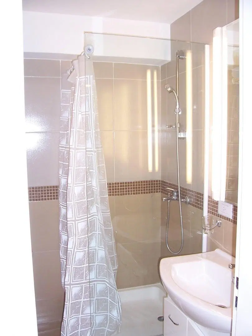 Alquiler Temporario monoambiente matrimonial en Quilmes 2