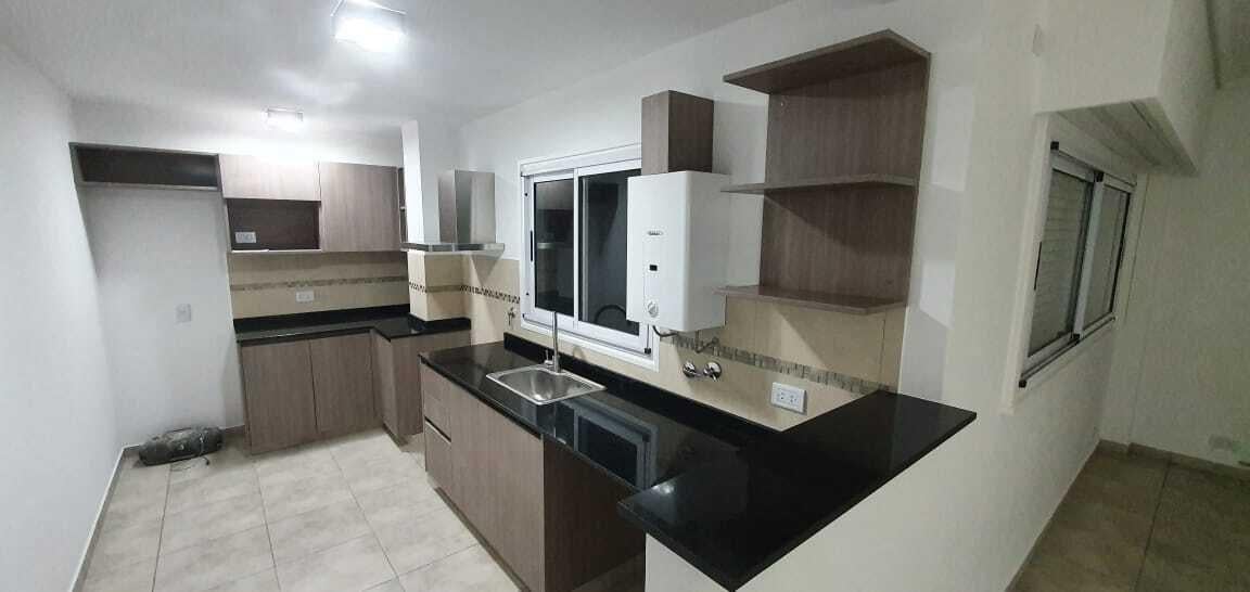 Departamento 2 ambientes reciclado en Alquiler en Quilmes,  G.B.A. Zona Sur