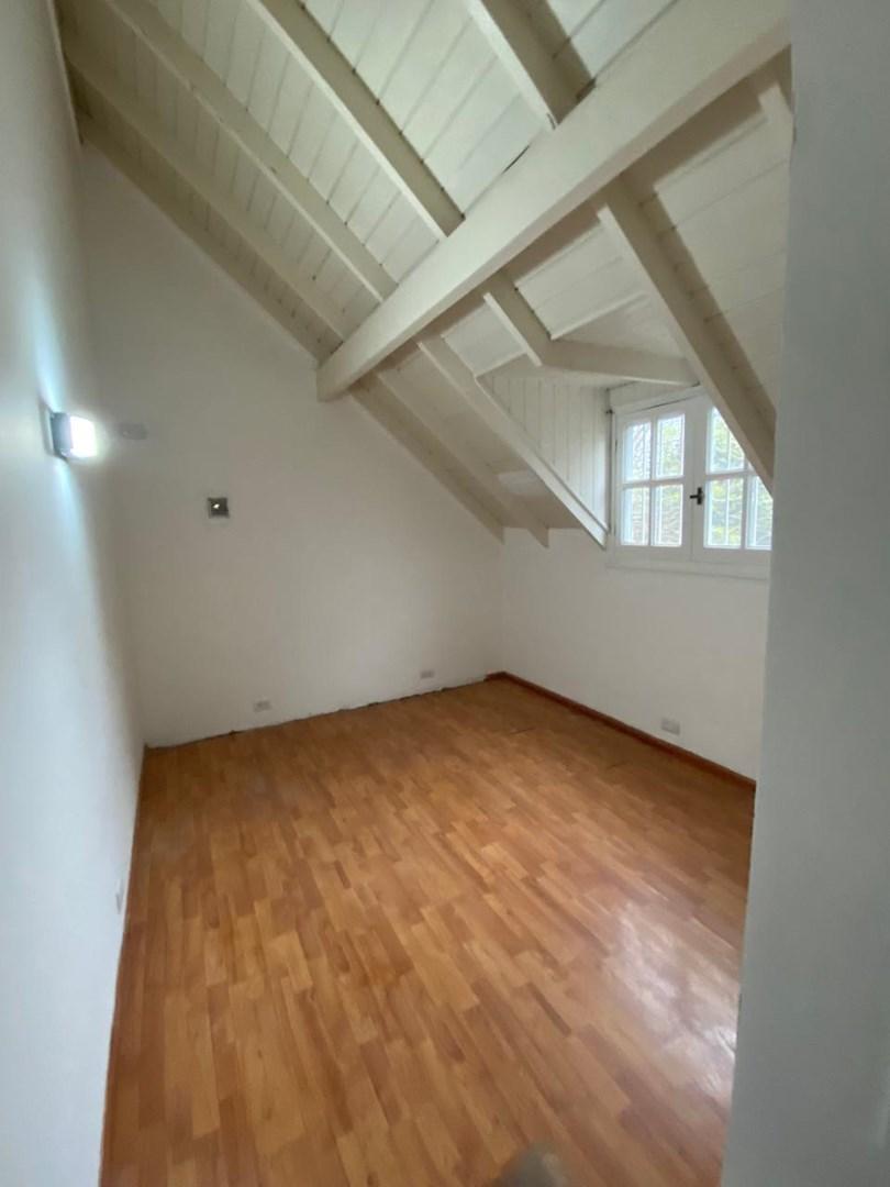 Foto de Casa uso profesional o comercial en Alquiler en Ranelagh, Berazategui, imagen 5