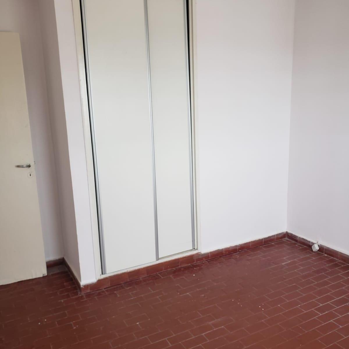 Vendo Departamento 3 Habitaciones 2 Baños Zona Shopping 4