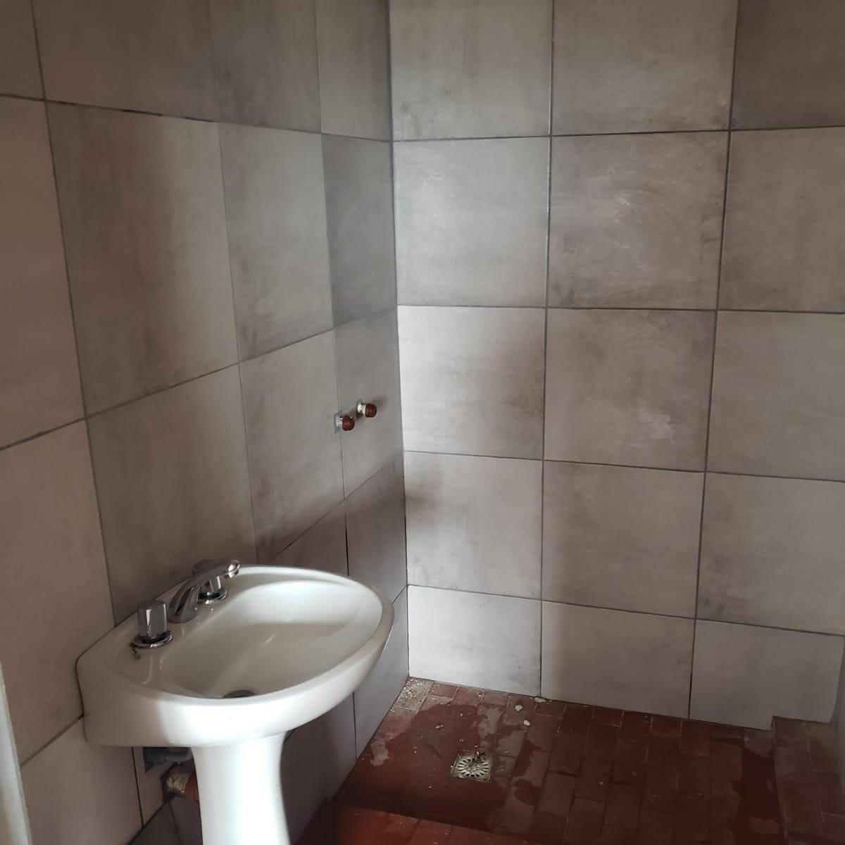 Vendo Departamento 3 Habitaciones 2 Baños Zona Shopping 2