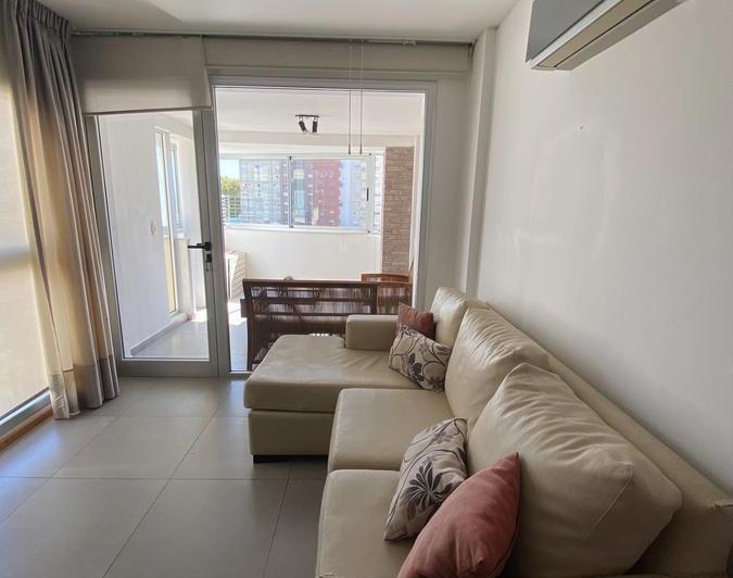 Departamento amoblado de 2 dormitorios en venta Pichincha 2