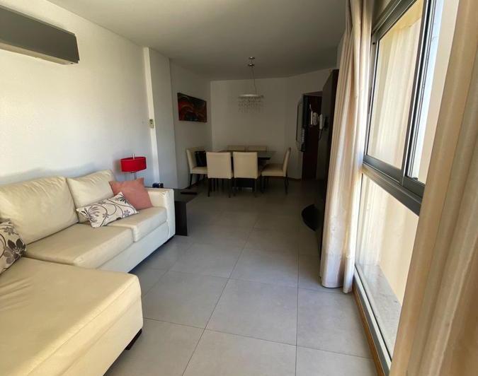 Departamento amoblado de 2 dormitorios en venta Pichincha 4