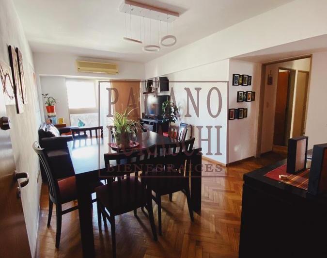 Departamento de 3 dormitorios en venta zona Abasto 3