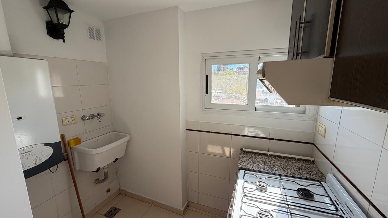 Foto de Departamento en alquiler de un dormitorio zona abasto Rosario, imagen 4
