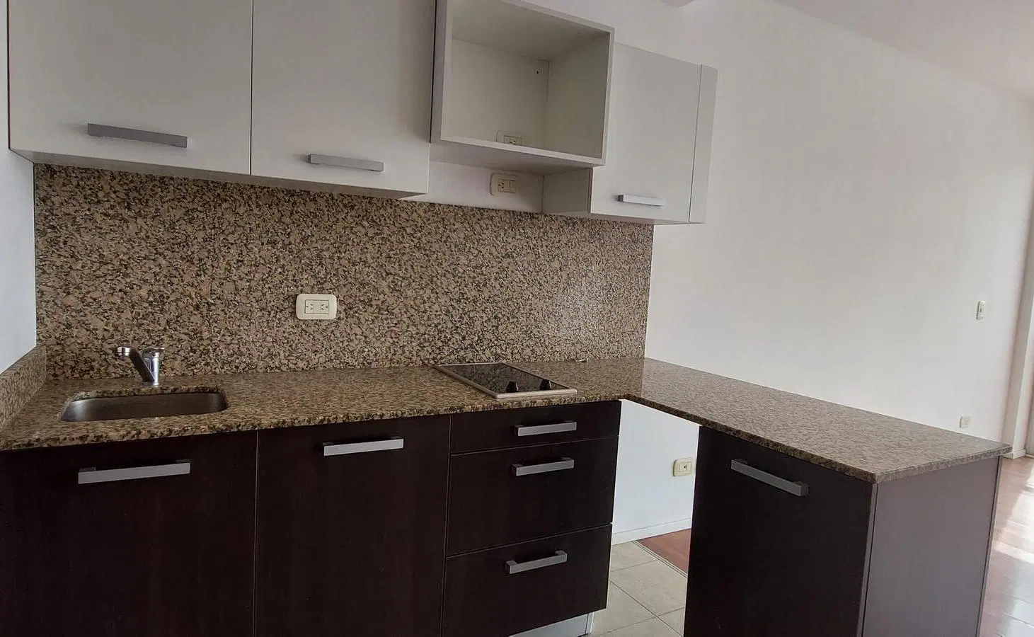 Inmejorable monoambiente divisible c/cochera - Amenities 5