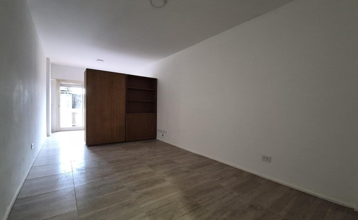 Foto de Amplio monoambiente con balcón, A.A. Excelente Ubicación., imagen 5