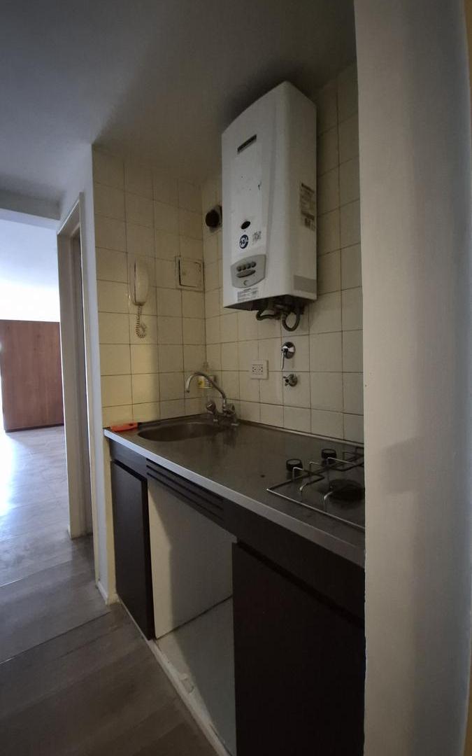 Foto de Amplio monoambiente con balcón, A.A. Excelente Ubicación., imagen 2