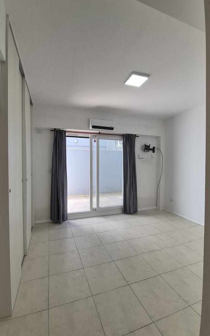 Foto de Monoambiente a estrenar con patio y cochera!, imagen 4