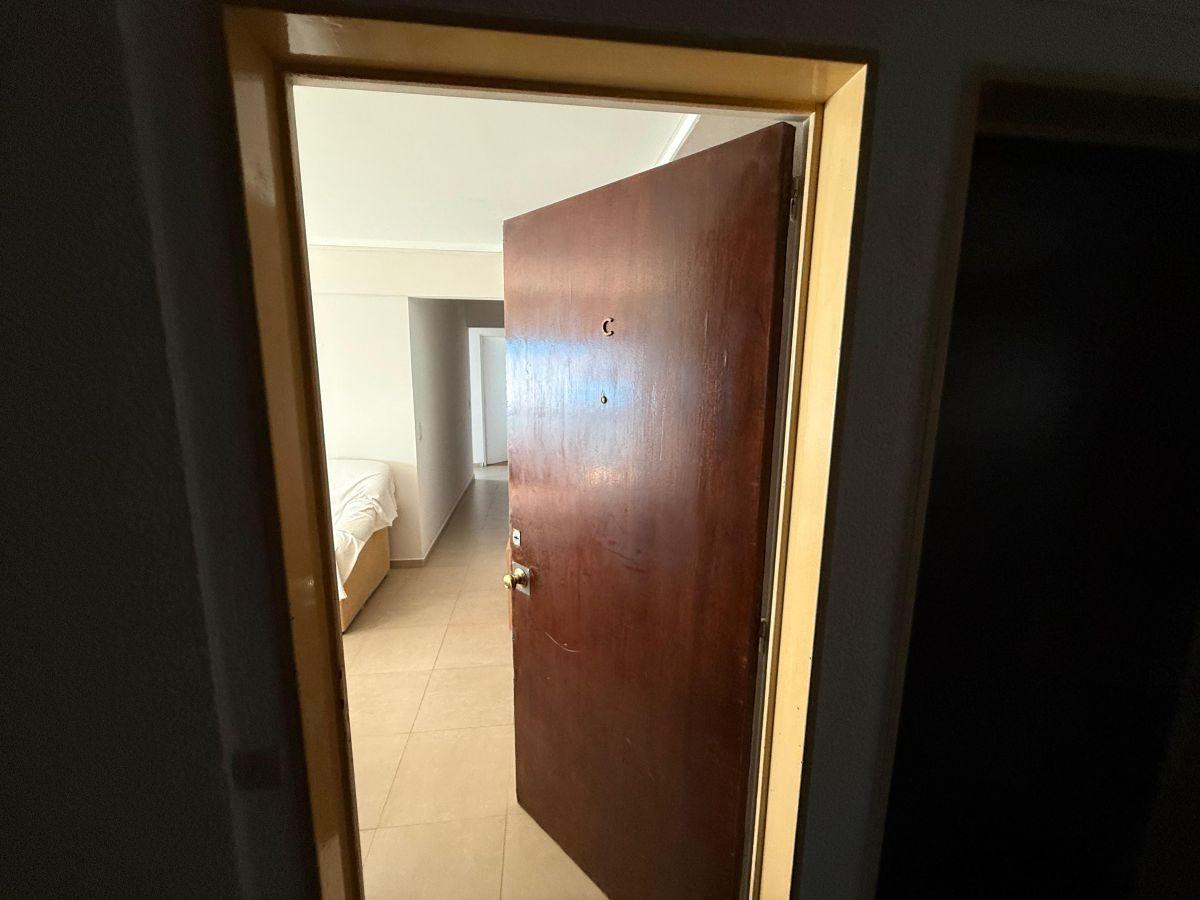 Foto de En Venta departamento de 3 Ambientes reciclado a nuevo c/cochera, imagen 3