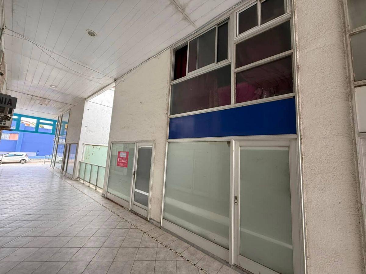 Foto de En Venta Local con vivienda en tres plantas en las torres CAFI III, imagen 1