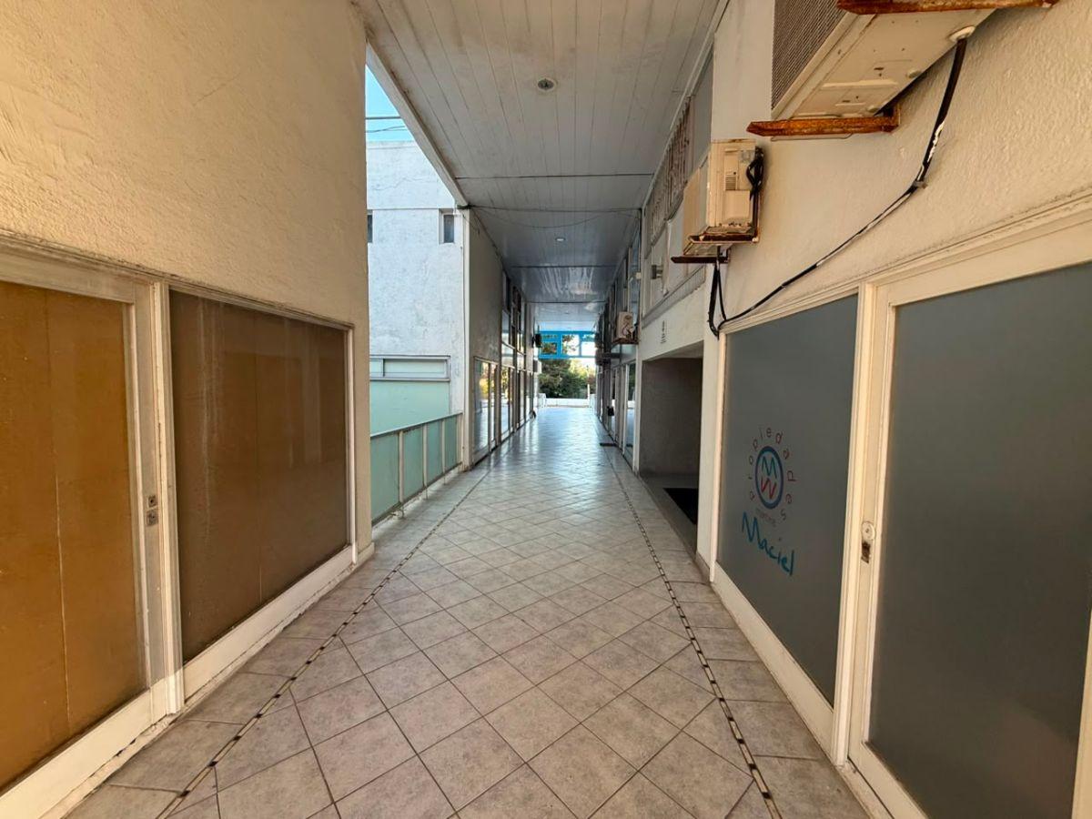Foto de En Venta Local con vivienda en tres plantas en las torres CAFI III, imagen 3
