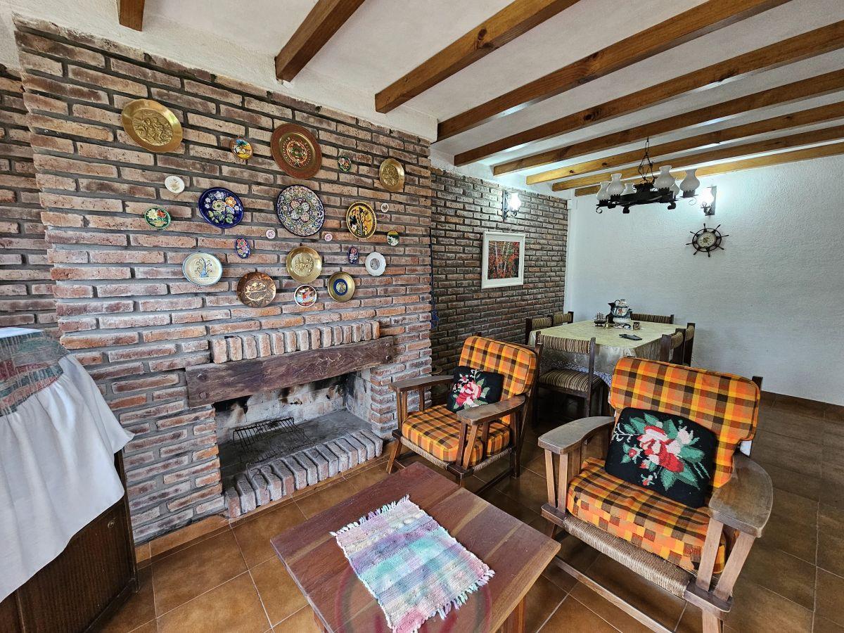 Foto de Chalet alpina de 4 ambientes en Gesell, imagen 1