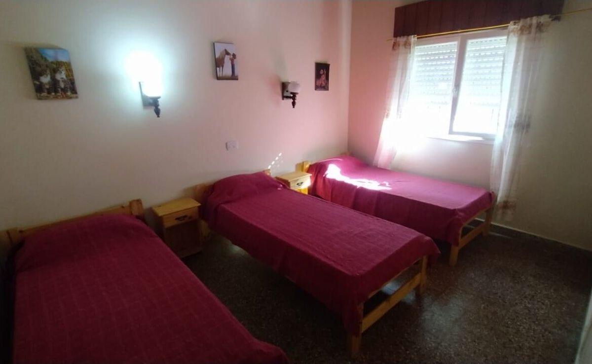 Foto de Chalet en venta c/ cochera en Zona Sur, imagen 5
