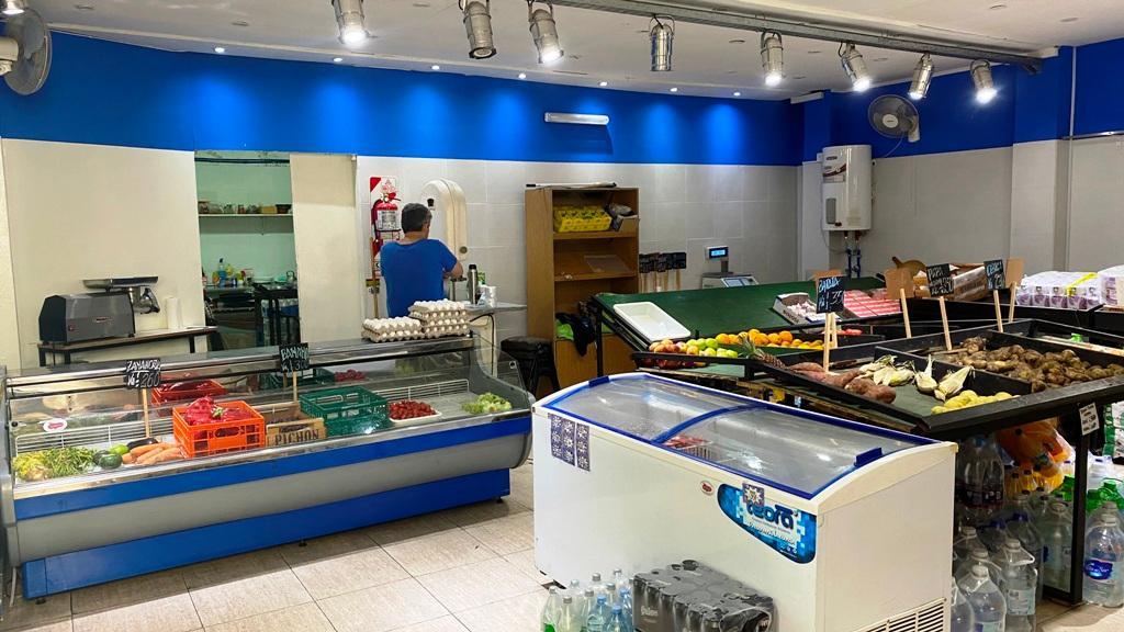 Foto de OPORTUNIDAD, con Financiacion, LOCAL (Apto gastronomico) + Depto 5 Amb, imagen 3