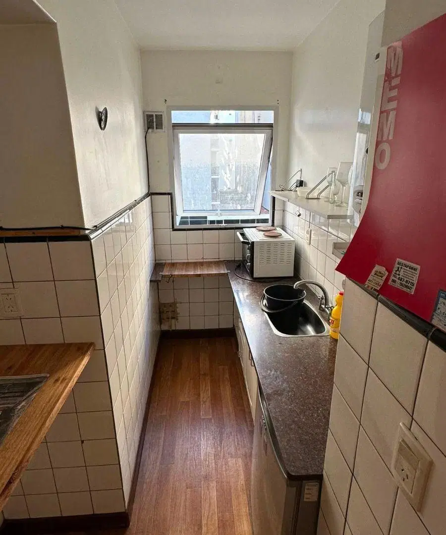 Ambiente y medio a la calle - Zona Güemes (Av Colon 1300) 2