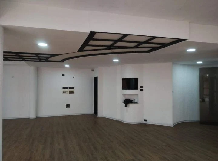 Local comercial renovado a nuevo en pleno Centro de Córdoba 3