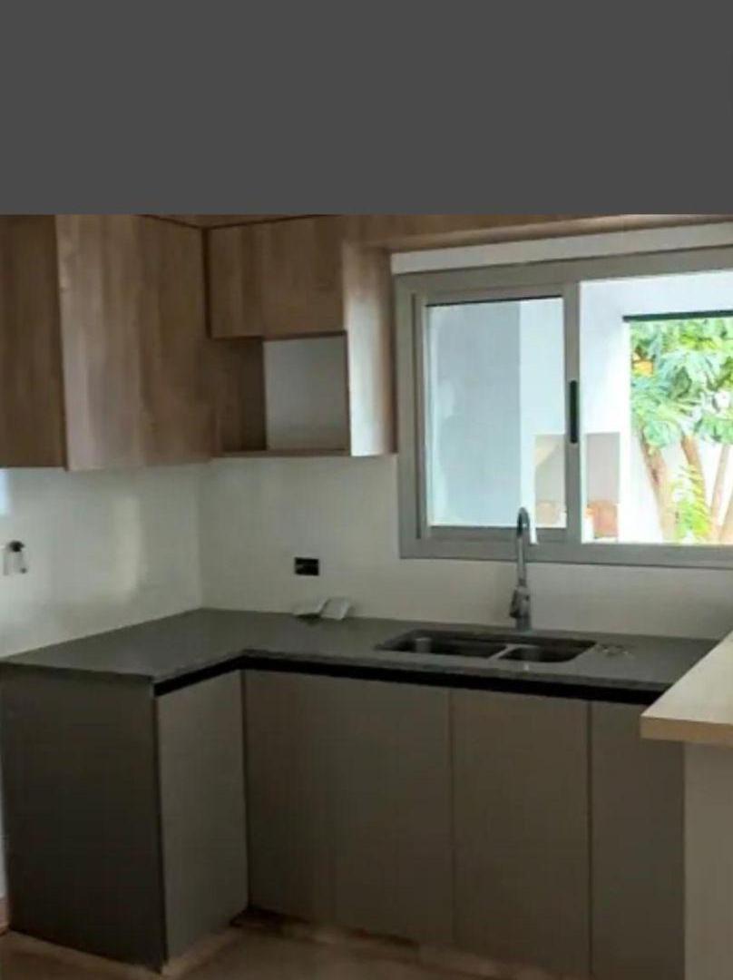 Foto de SE VENDE HERMOSO DUPLEX TRES DORMITORIOS ZONA NORTE, imagen 2
