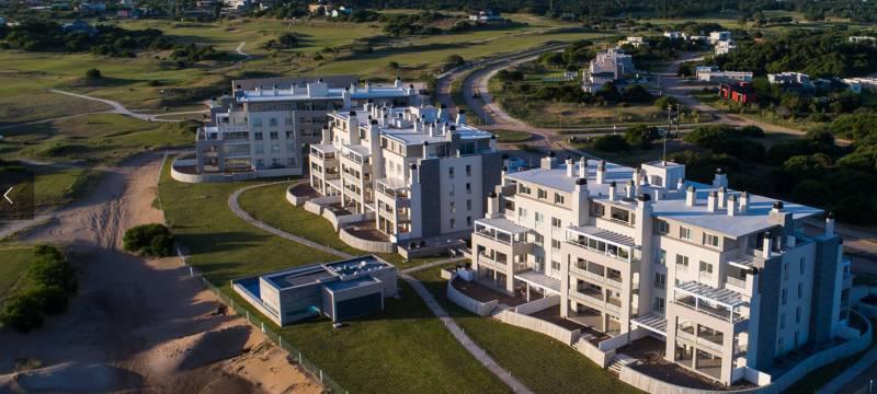Departamento Sobre El Golf de Costa Esmeralda, Cercano a La Playa 2