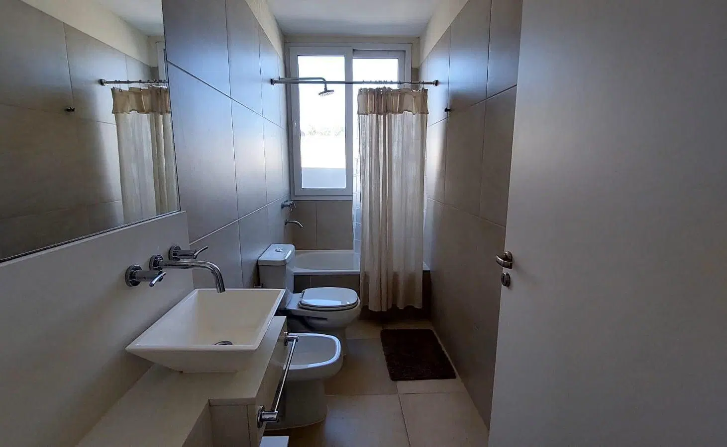 Alquiler Departamento 1 Ambiente con parrilla y terraza en Villa Los Remeros 2