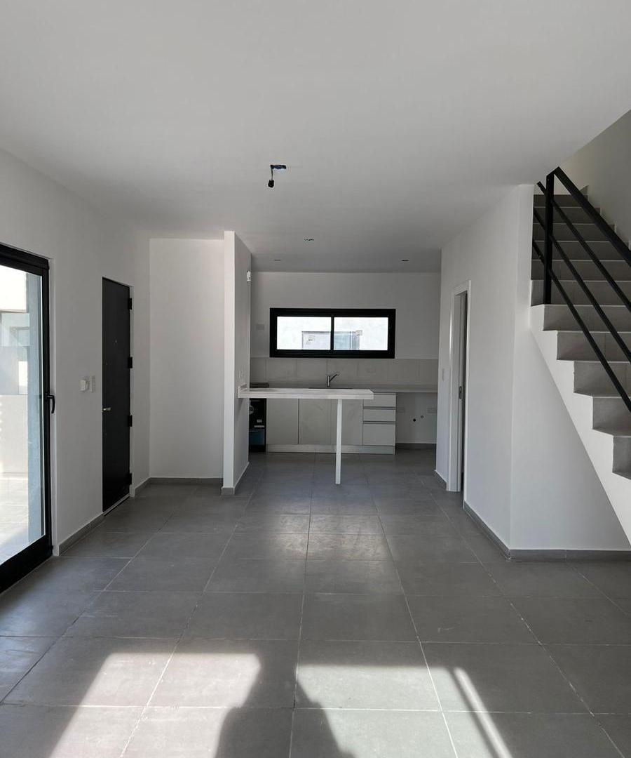 Foto de Duplex 3 ambientes Altos del Encuentro, imagen 1