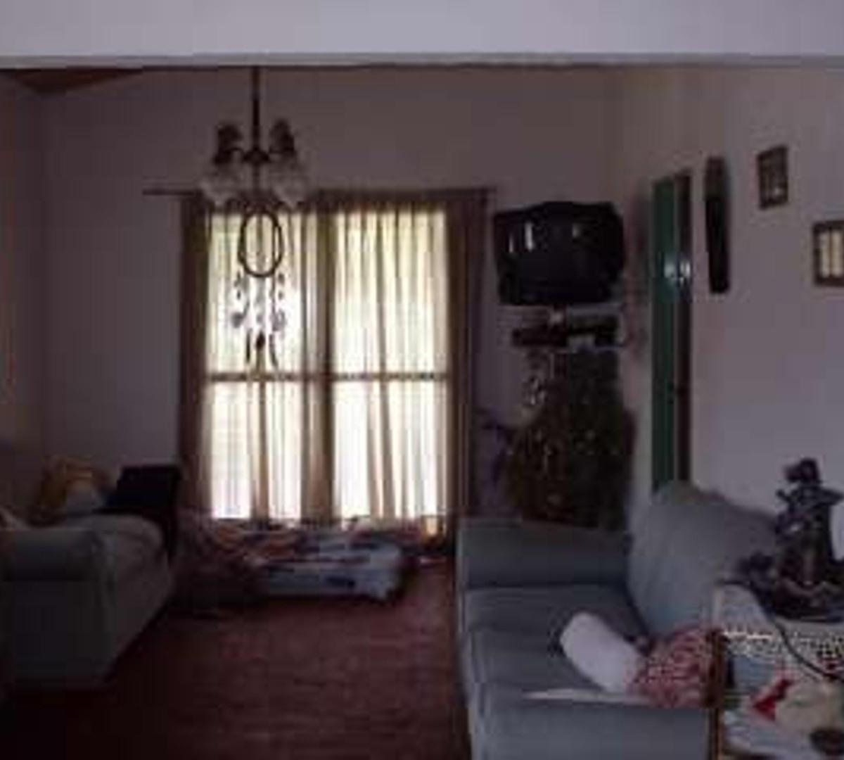 Casa en Venta de 3 Dorm, 2 Baños, Cochera, Anisacate - Cba. 4
