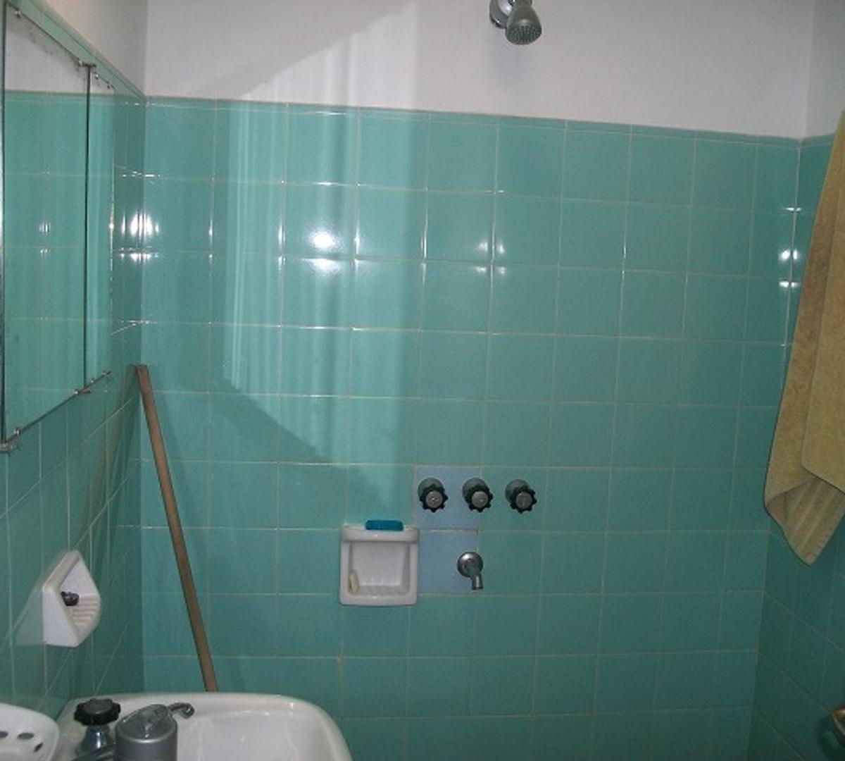 Casa, Galpón y Local Comercial en Venta en Alta Gracia 5