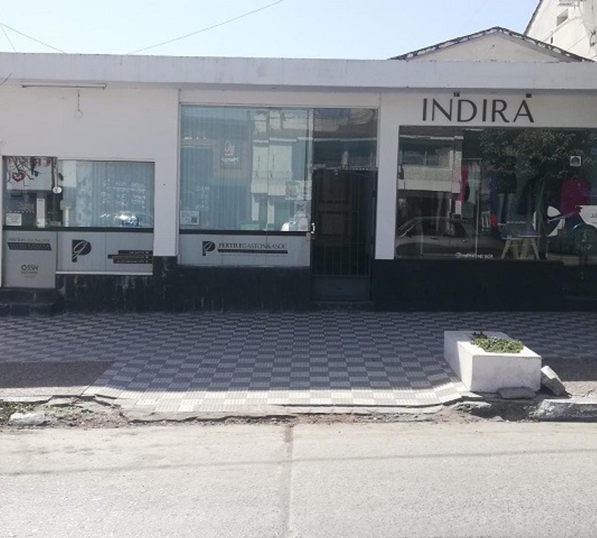 Casa con Dos Locales Comerciales Sobre Avda. en Alta Gracia 3