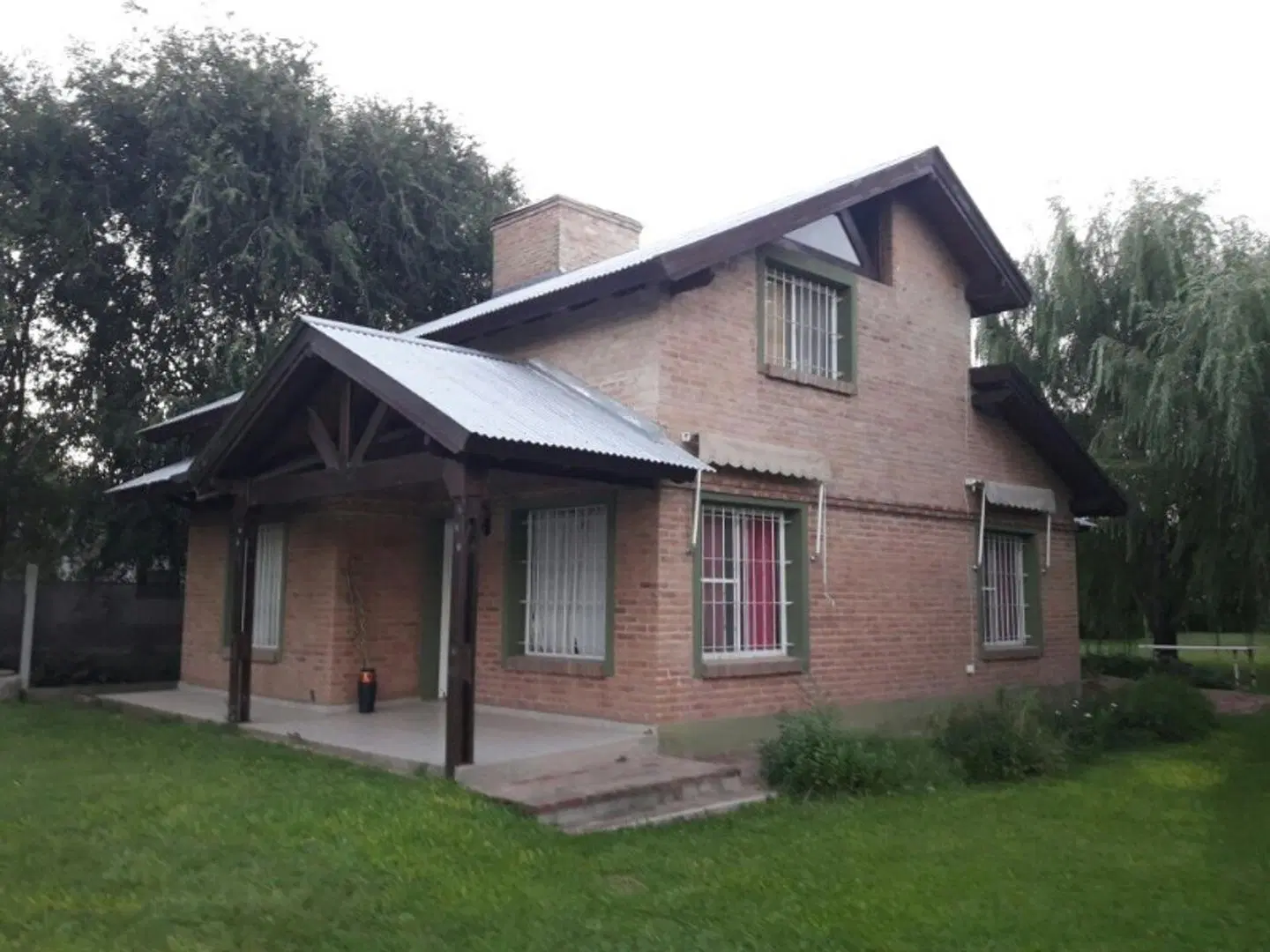 Casa exc. de 2 o 3 dorm. gran terreno. Anisacate - Cba. 1