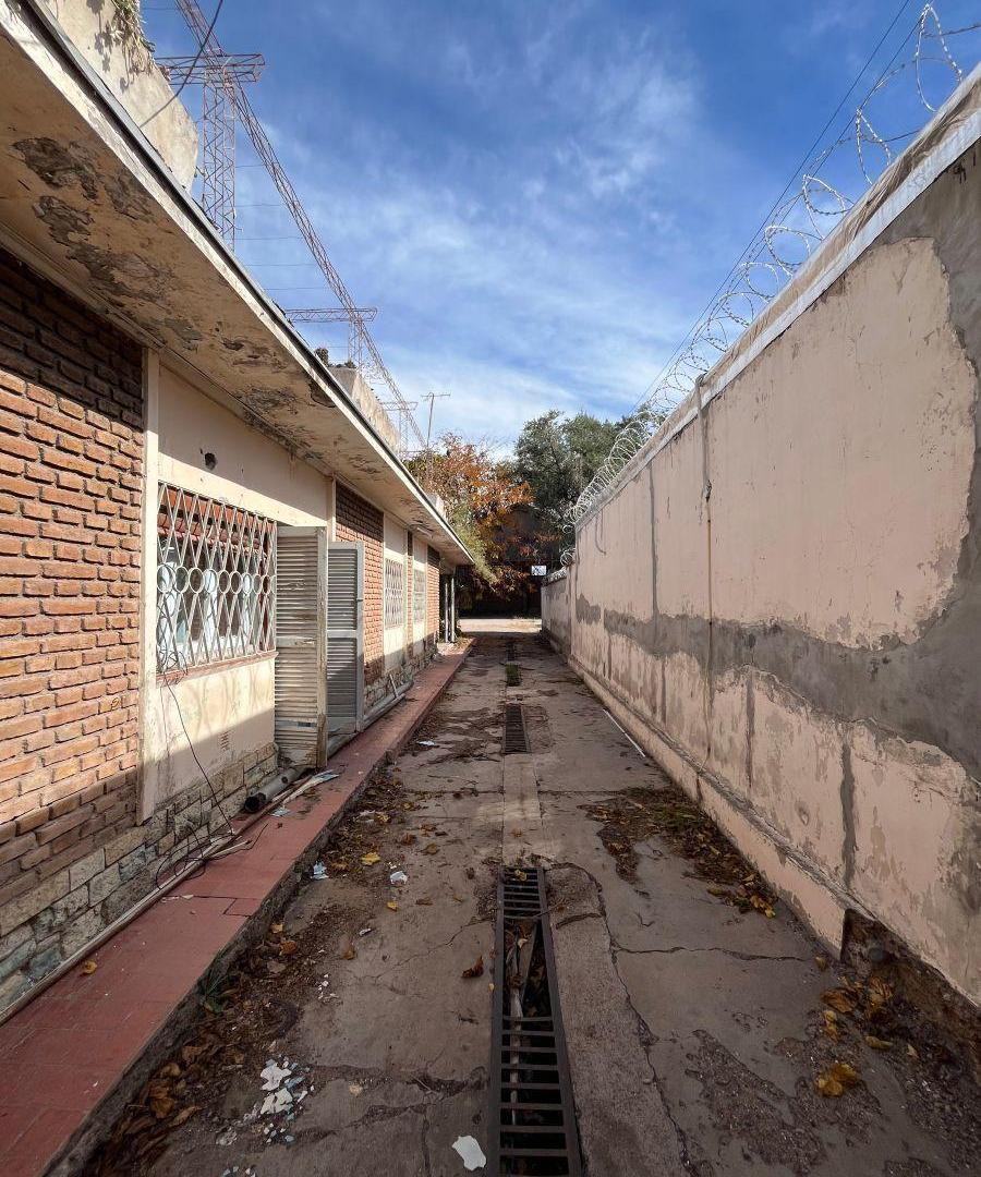 Foto de Terreno 1.100 m² con Galpón 350 m² — Maipú Centro |, imagen 2