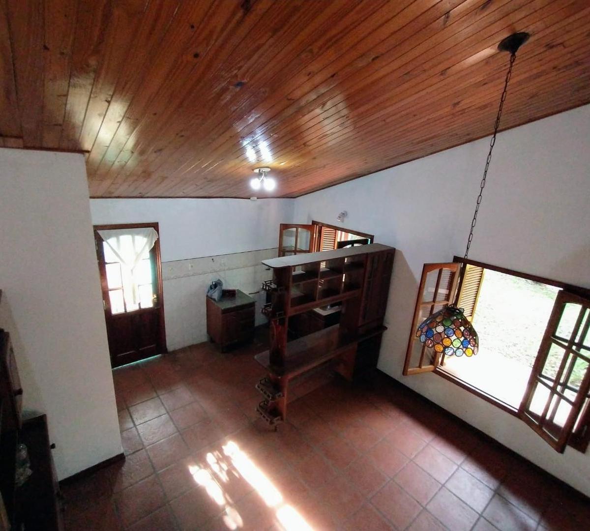 Excelente Casaquinta en Villa California 2