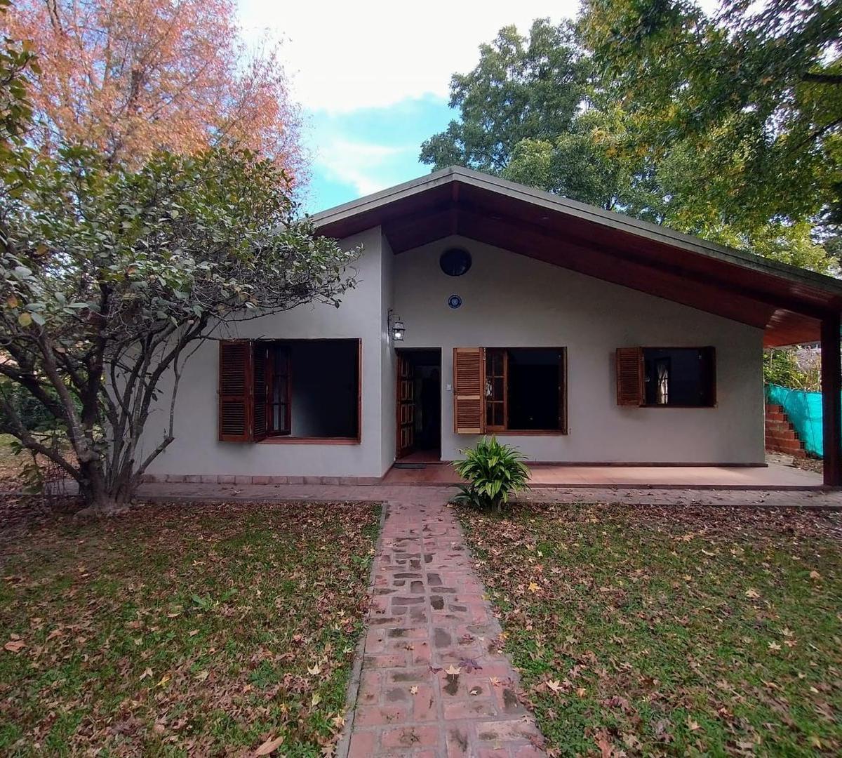 Excelente Casaquinta en Villa California 5