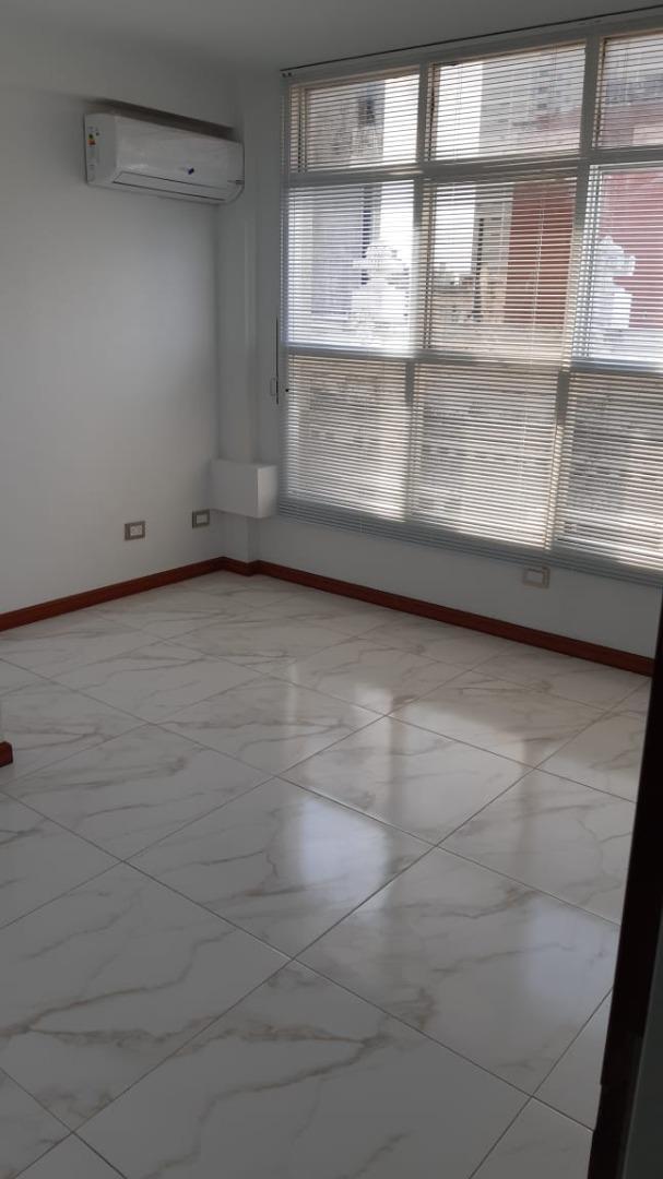 Piso Exclusivo - Edificio Hermes - 1ra. Junta 2507 4