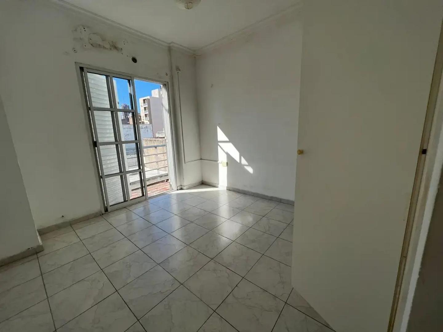 DEPARTAMENTO - BARRIO CENTRO - 1º DE MAYO 2931