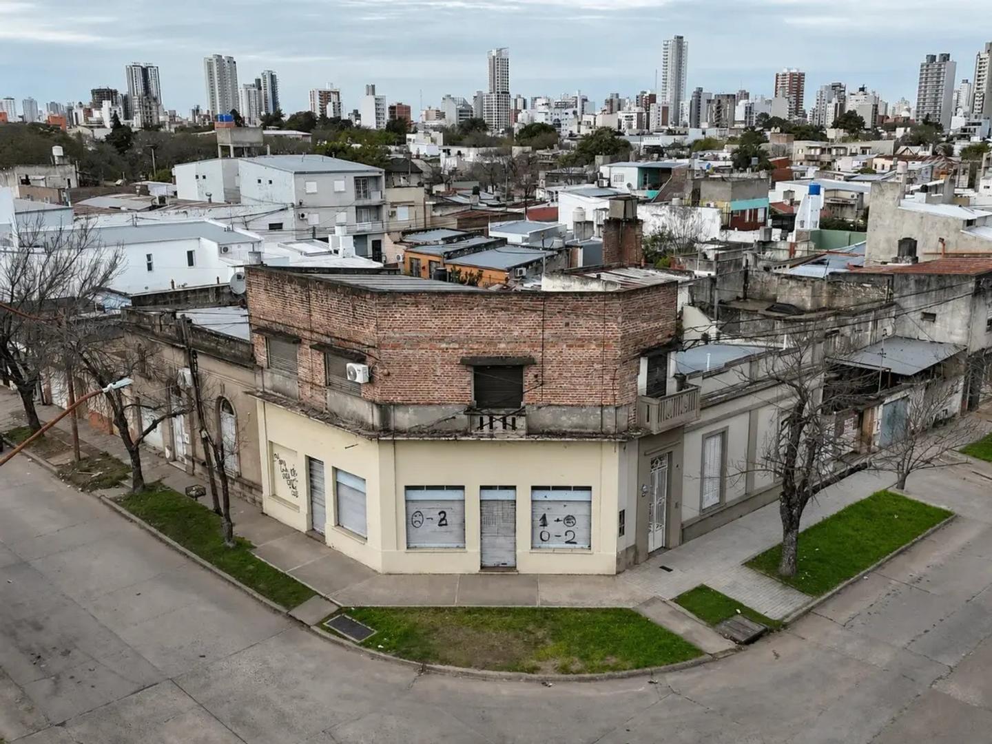 Foto de ESQUINA EN VENTA - SAN LORENZO 4100 - SANTA FE, imagen 1