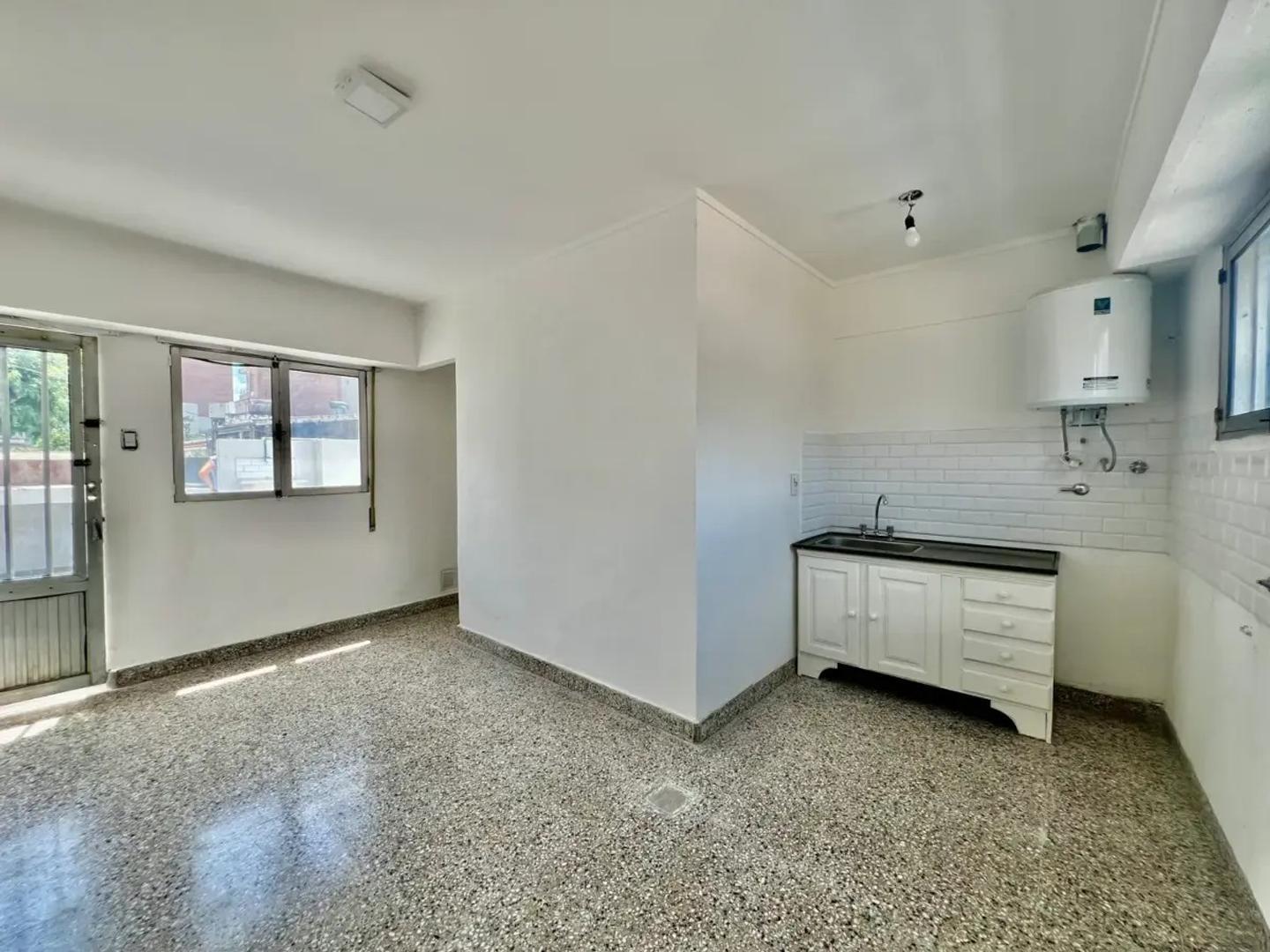 Foto de DEPARTAMENTO - BARRIO CENTRO - IRIGOYEN FREYRE 2842, imagen 3