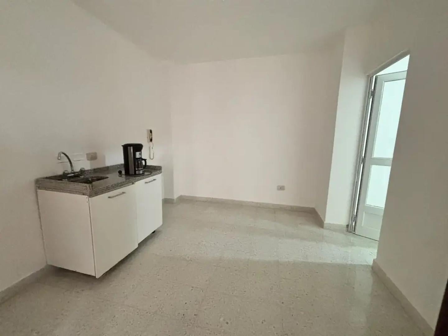 Foto de DEPARTAMENTO - BARRIO CENTRO - HIPÓLITO IRIGOYEN 2942, imagen 2