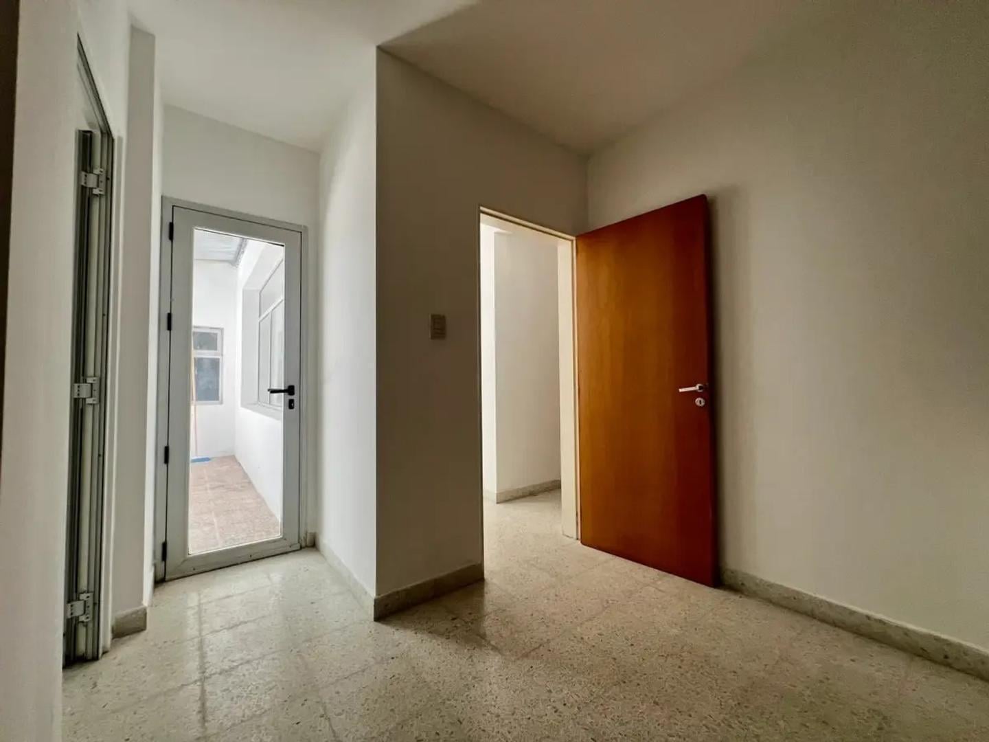 Foto de DEPARTAMENTO - BARRIO CENTRO - HIPÓLITO IRIGOYEN 2942, imagen 1