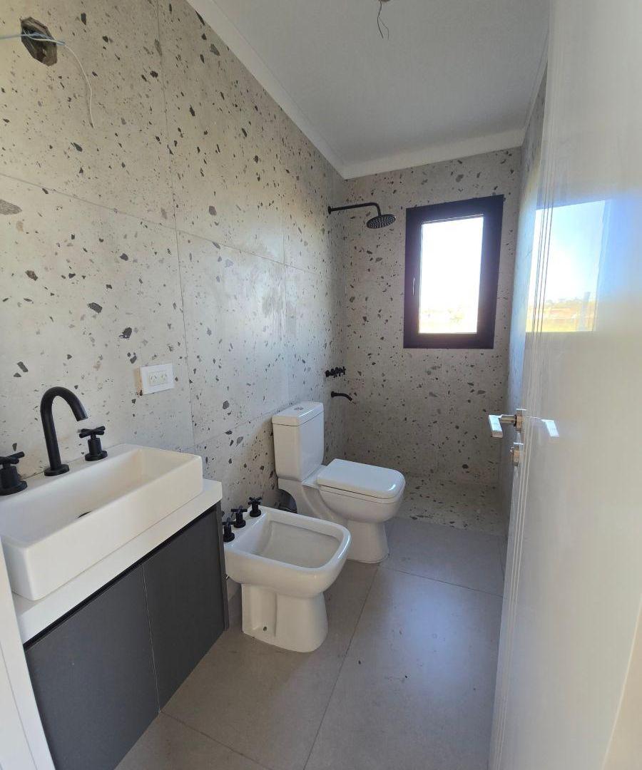 Foto de Casa en Venta en Canning - 5 ambientes con Piscina en Barrio Canning, imagen 5