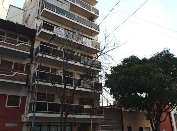 FLORESTA S/PISO 3 AMB FTE BCON CORRIDO TODO A NUEVO U$S94.000 3