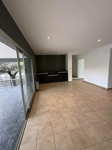Foto de CASA EN ALQUILER COUNTRY CINCO LOMAS, imagen 5