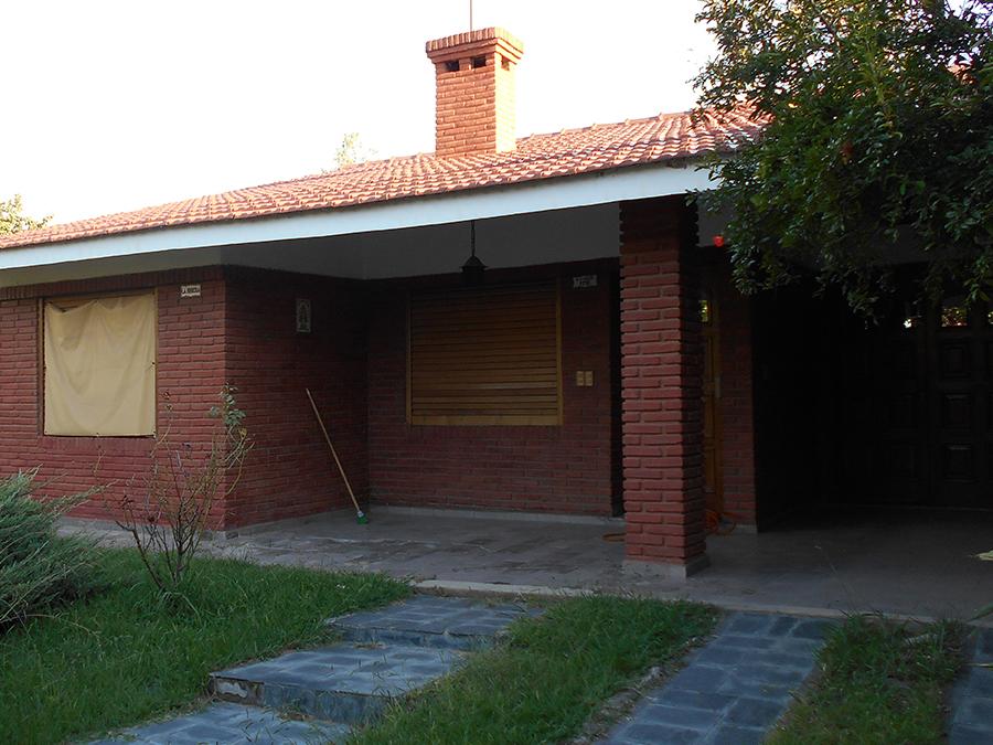 Oportunidad! Hermoso Chalet - Excelente Ubicacion 2