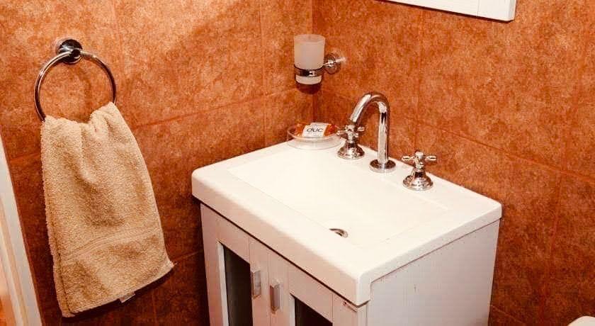 Casa en Venta de 8 Dorm. C/ Cochera en Villa Santa Cruz del Lago 3