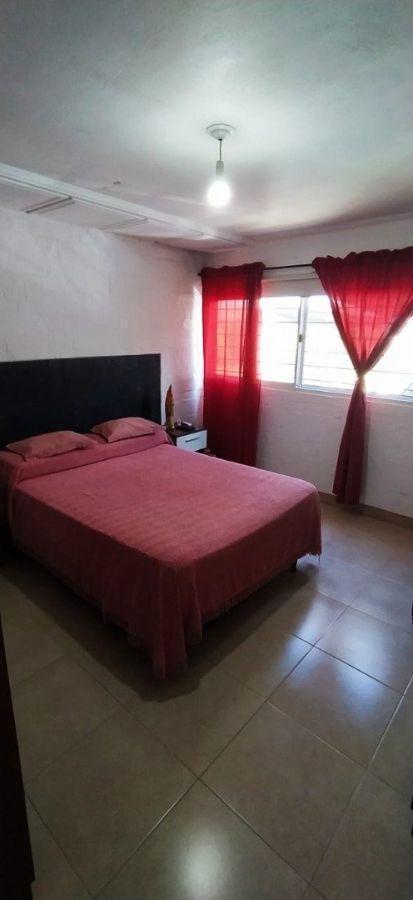 Casa en Venta de 2 Dorm. C/ Cochera en Tanti 2