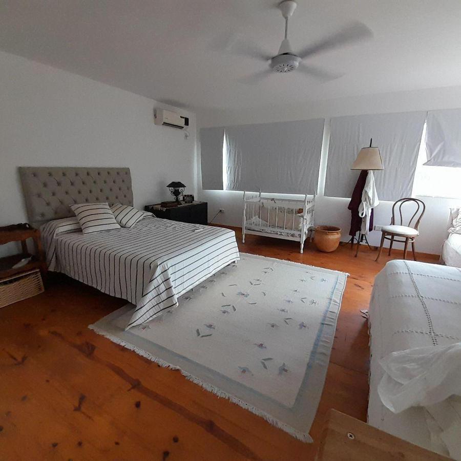 Casa en Venta de 3 Dorm. C/ Cochera en Playas de Oro 4