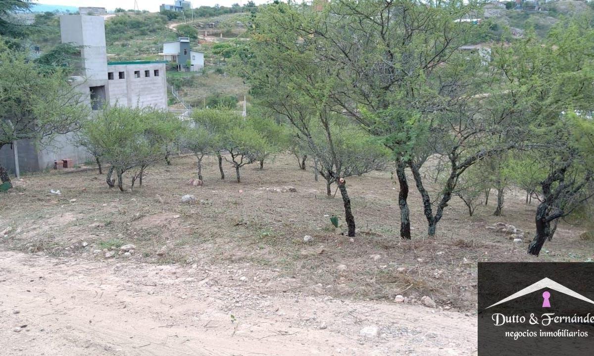 Terreno / Lote en Venta de 796 m² Ubicado en Estancia Vieja 3