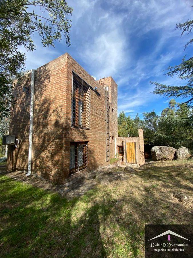 Casa quinta en venta de 2955m2 ubicado en Tanti