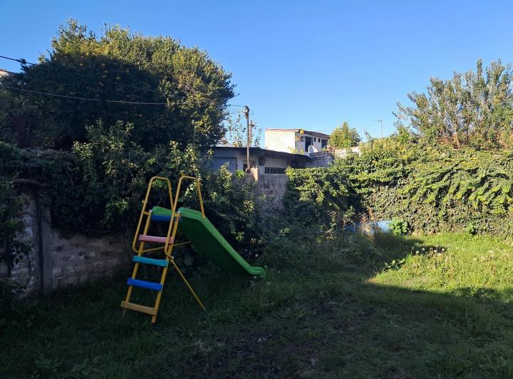 CASA  4 AMB EN VENTA CON TERRENO AMPLIO SAN MIGUEL 4